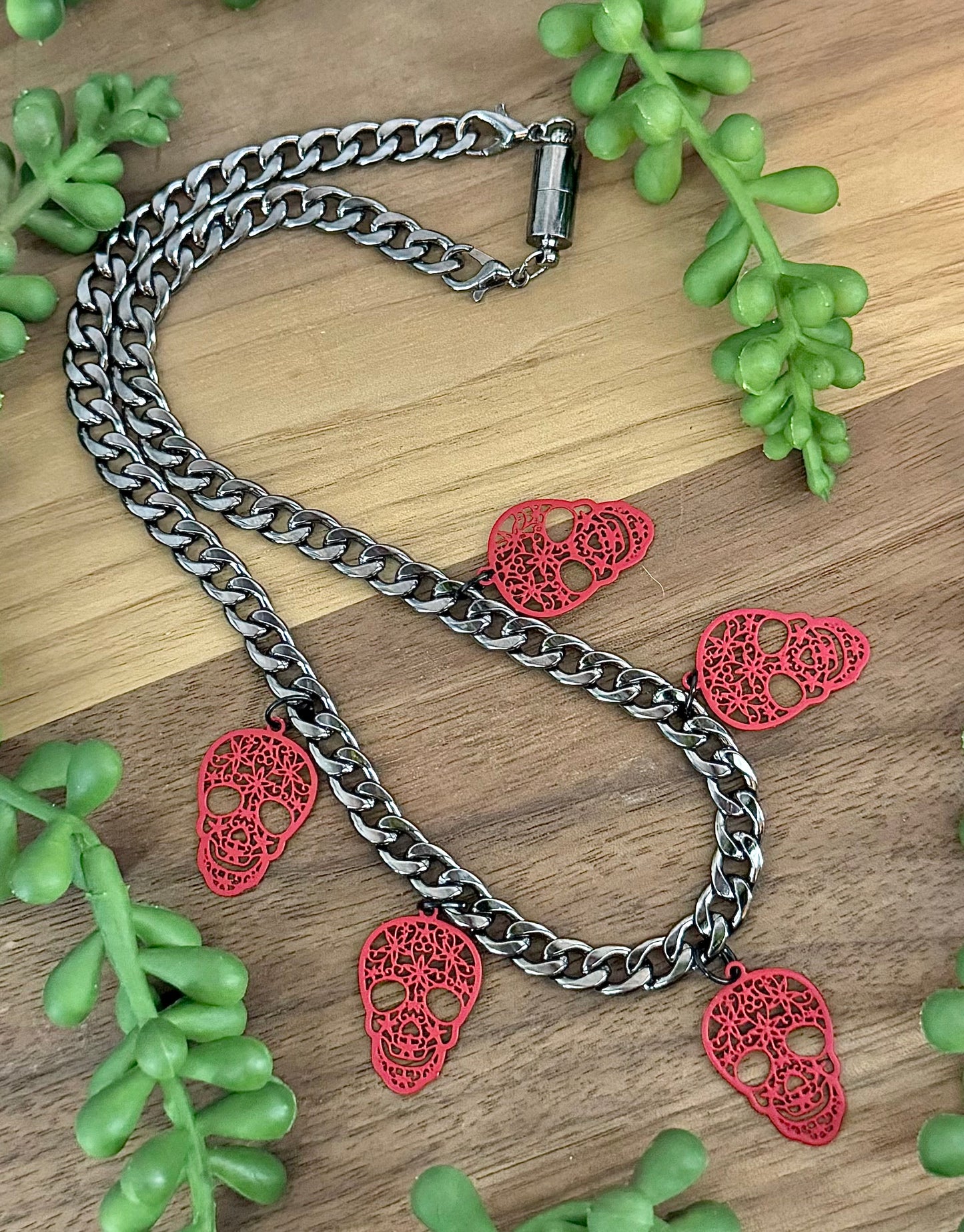 Red Skulls | Choker Necklace